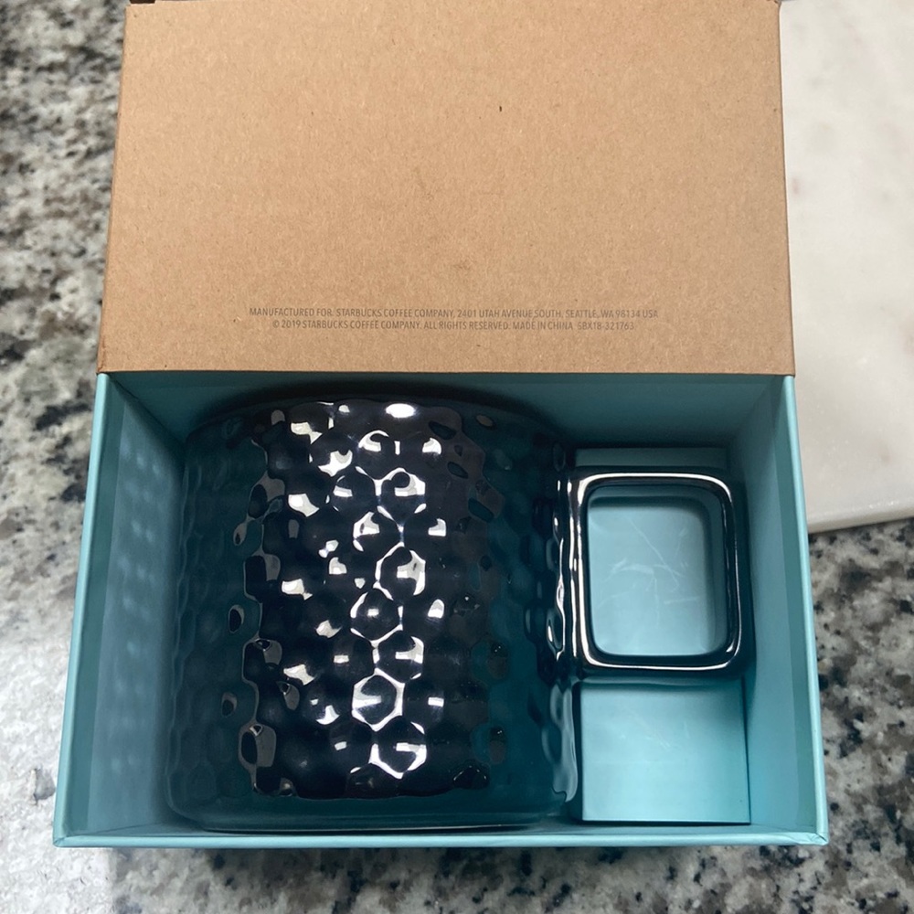 NIB Starbucks 2019 Black Mirror Mug